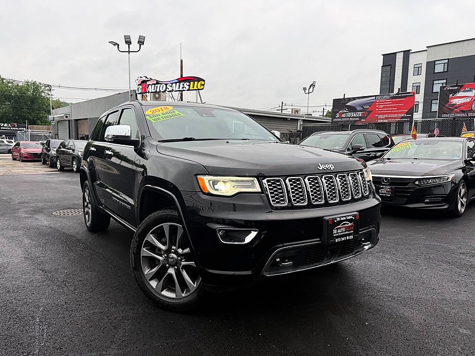 2018 Jeep Grand Cherokee Overland 4WD's photo
