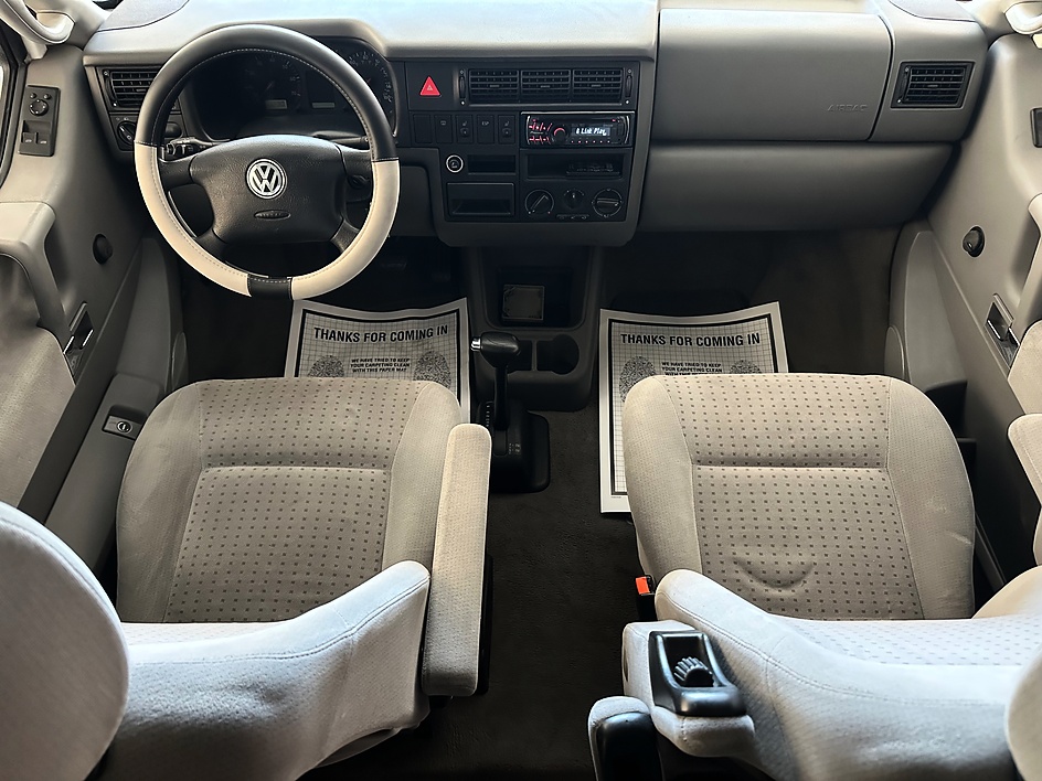 2002 Volkswagen Eurovan MV - Photo 9