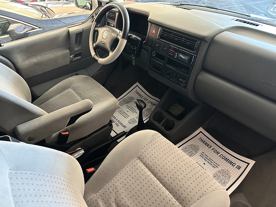 2002 Volkswagen Eurovan MV - Photo 12