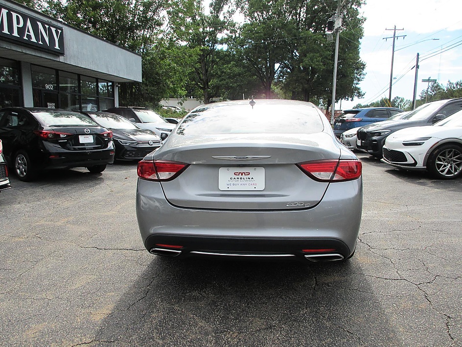 2015 Chrysler 200 C - Photo 6