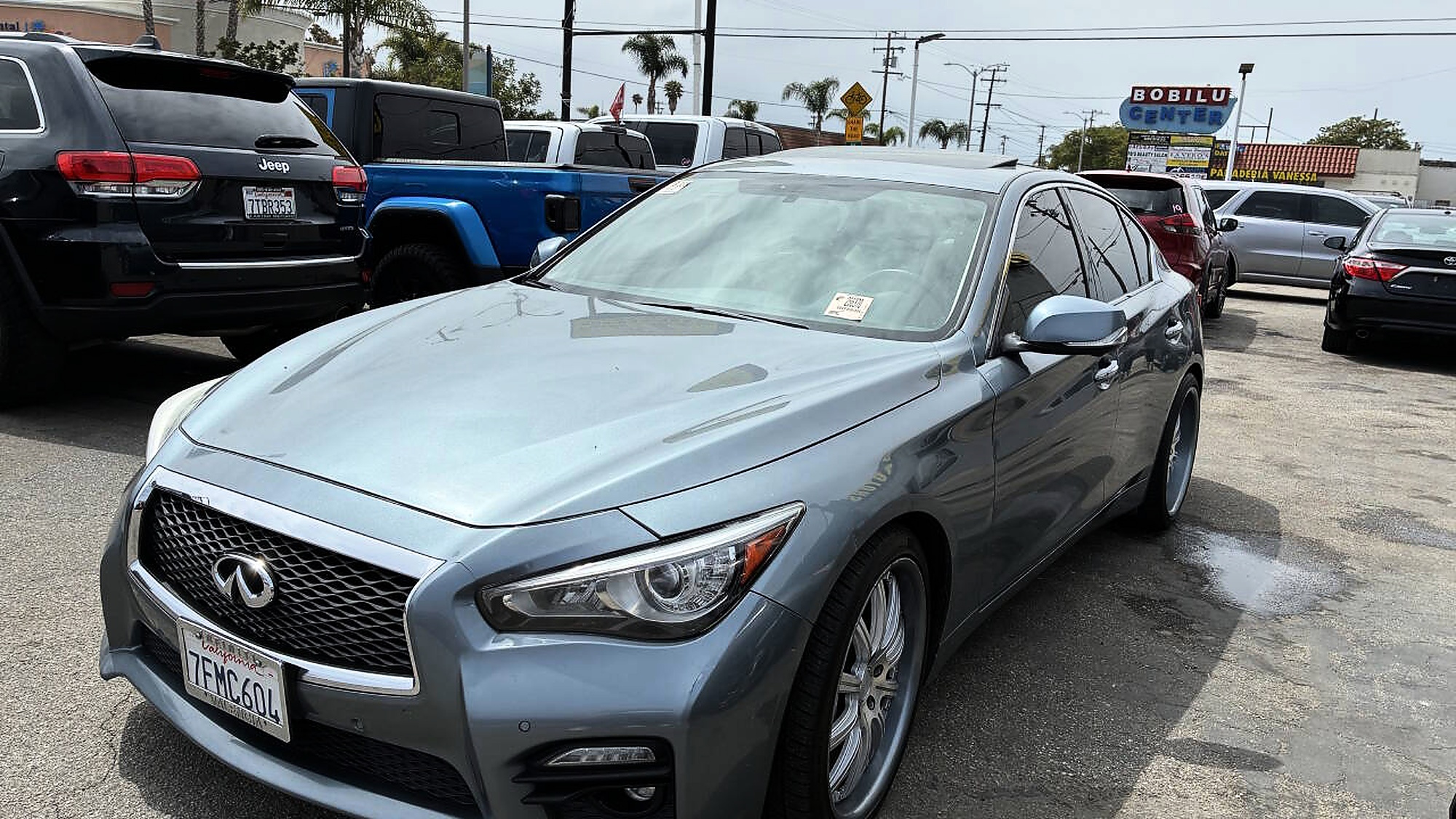 Vehicle Image 2