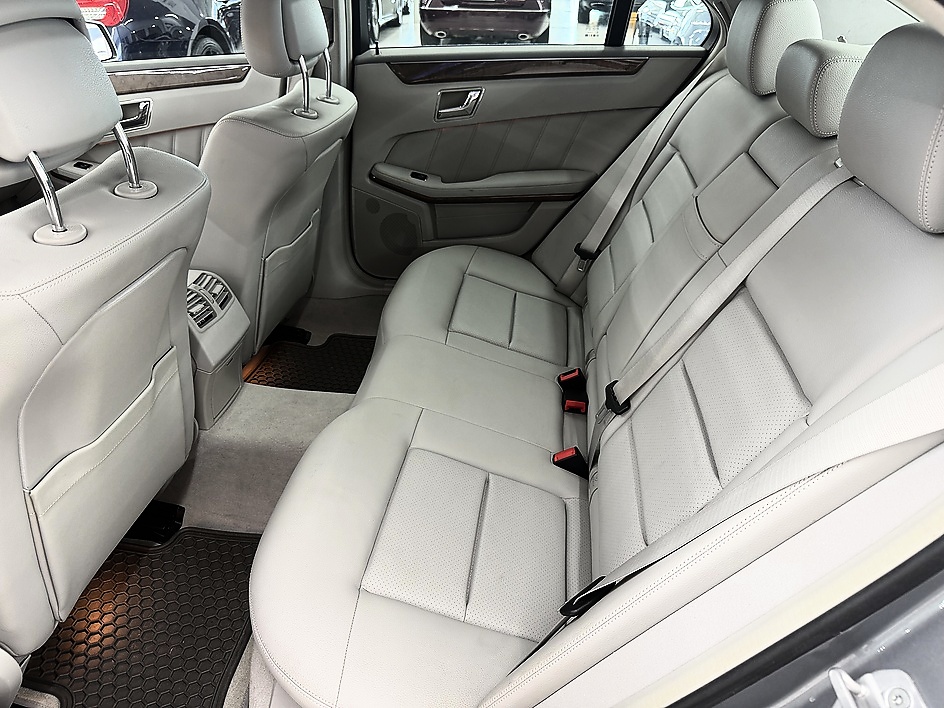 2011 Mercedes-Benz E-Class E350 Sport - Photo 15