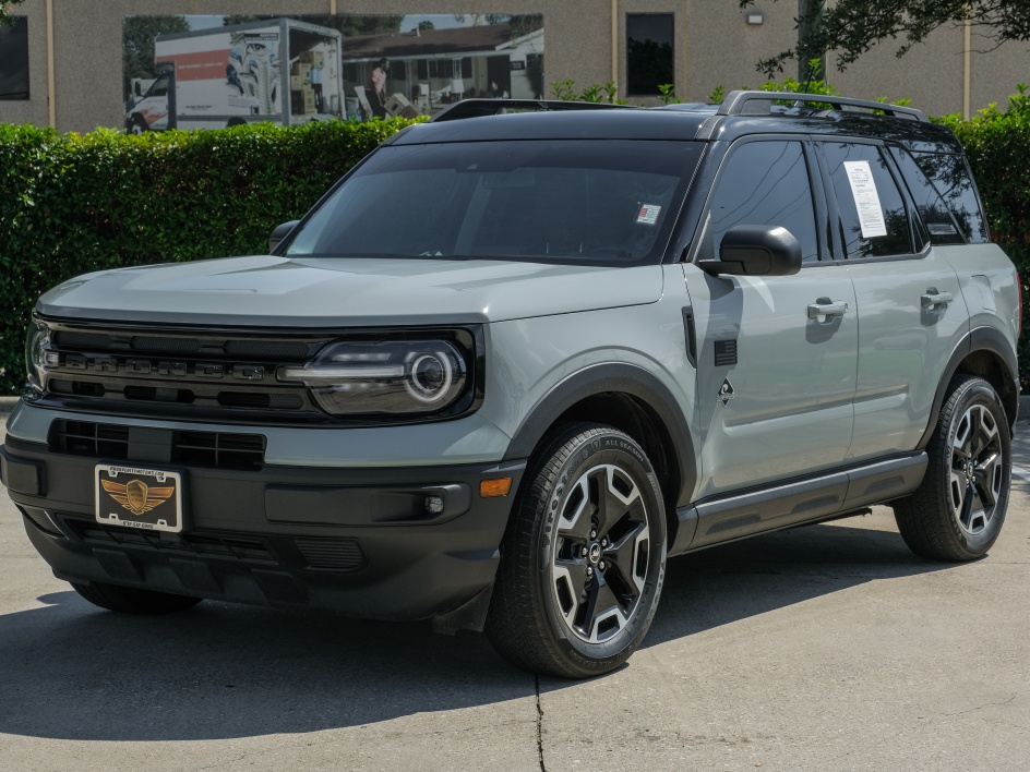 2021 Ford Bronco Sport Outer Banks photo 3