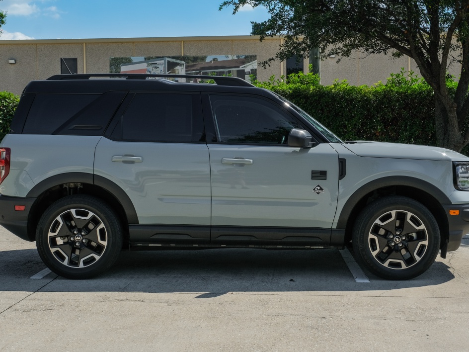 2021 Ford Bronco Sport Outer Banks photo 6