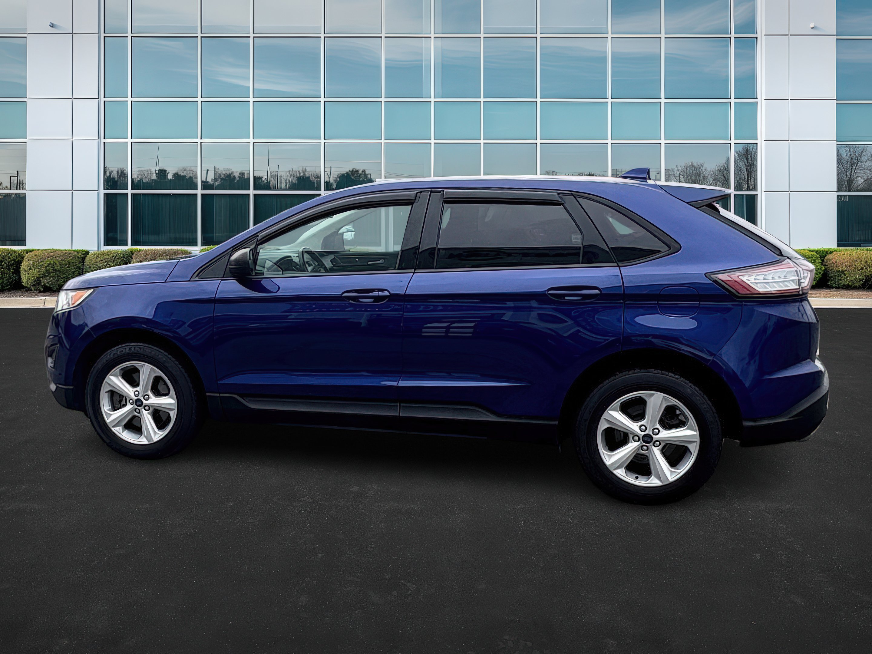 2015 Ford Edge SE - Photo 13