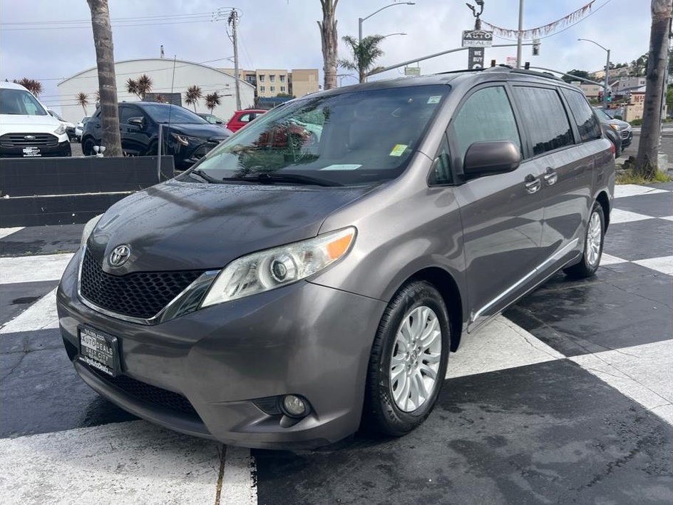 2014 Toyota Sienna