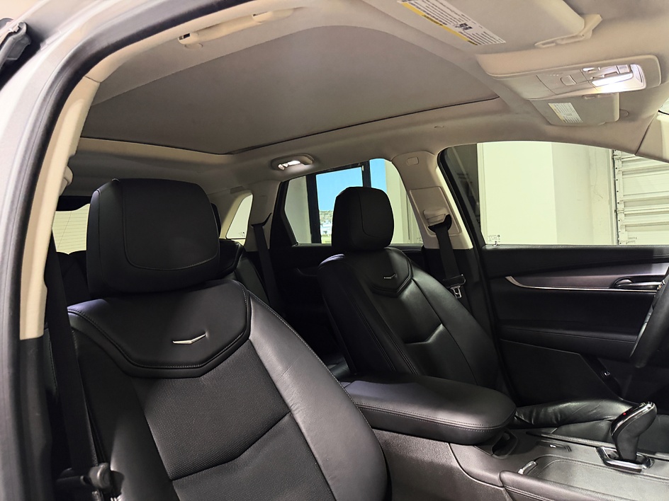 2017 Cadillac XT5 Luxury - Photo 18