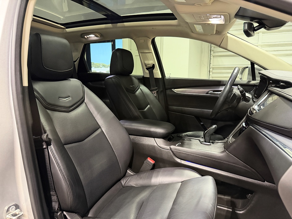 2017 Cadillac XT5 Luxury - Photo 17