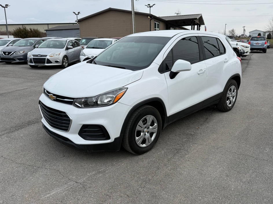 2018 Chevrolet Trax LS's photo