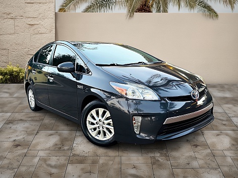 2013 Toyota Prius Plug-In Advanced