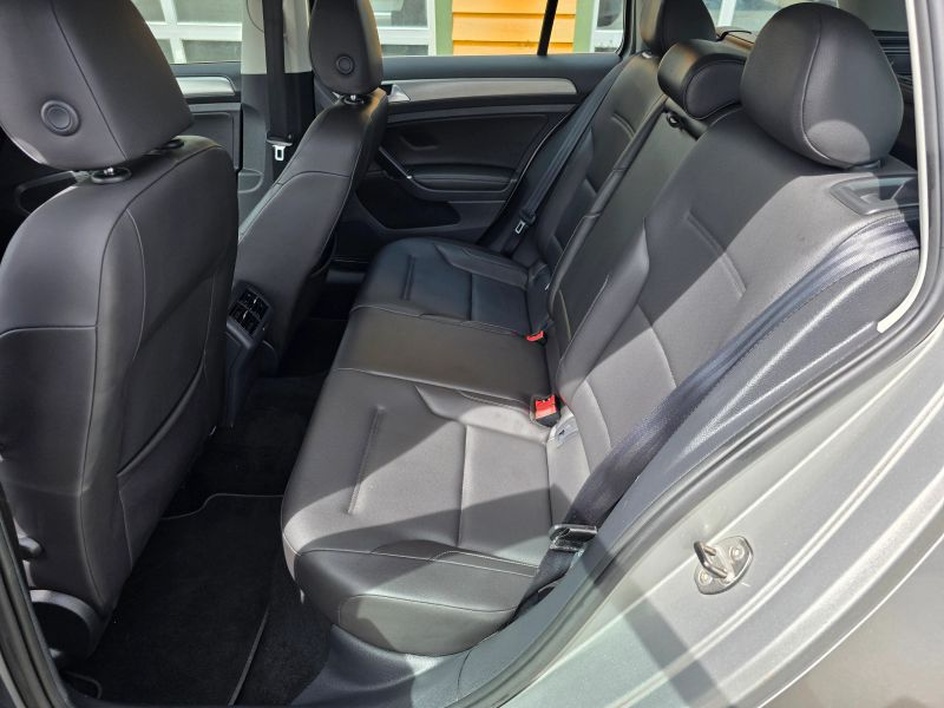 2015 Volkswagen Golf SportWagen TDI S - Photo 12