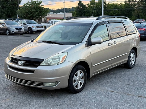 2005 Toyota Sienna XLE
