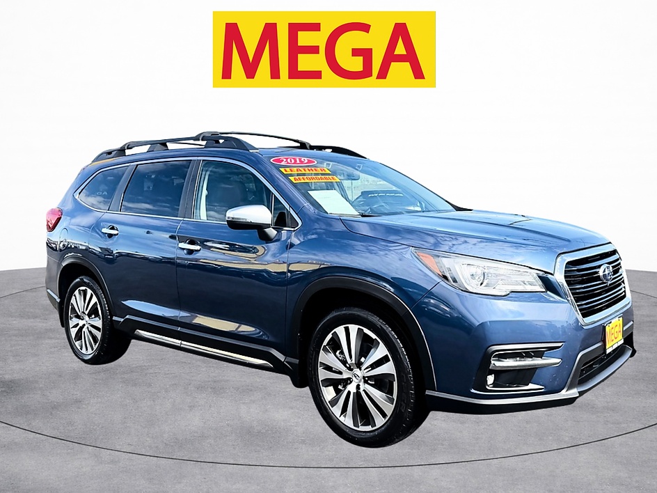 2019 Subaru Ascent Touring's photo