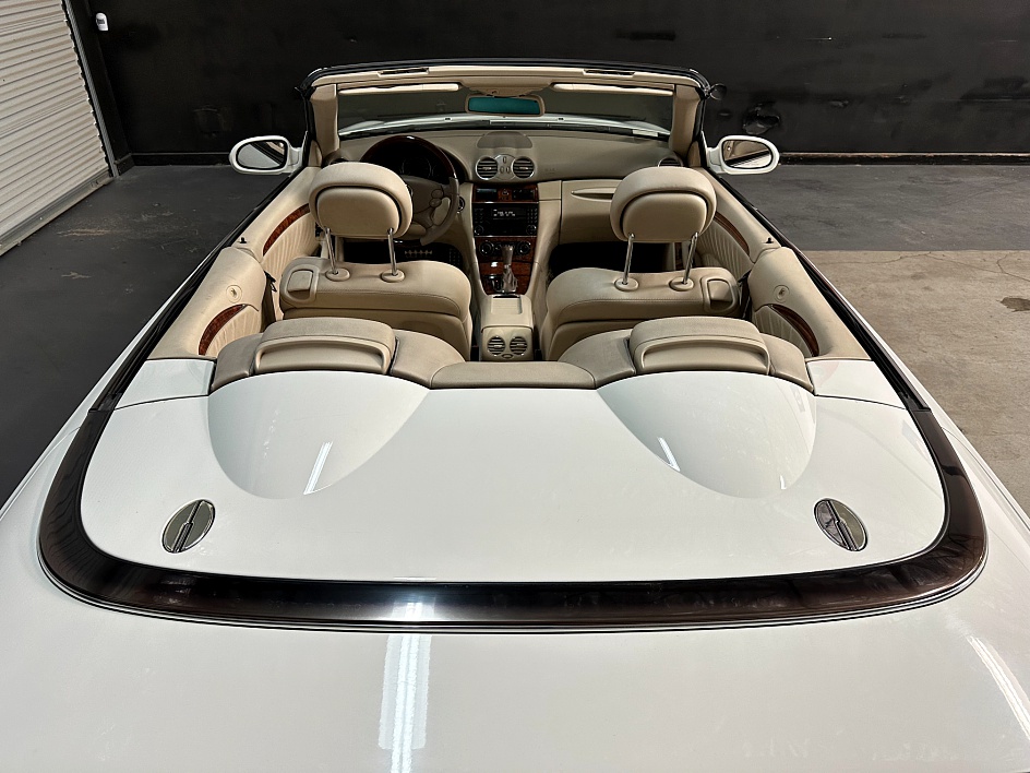 2006 MERCEDESBENZ CLK350 CONVERTIBLE 3.5L K/R Auto Group
