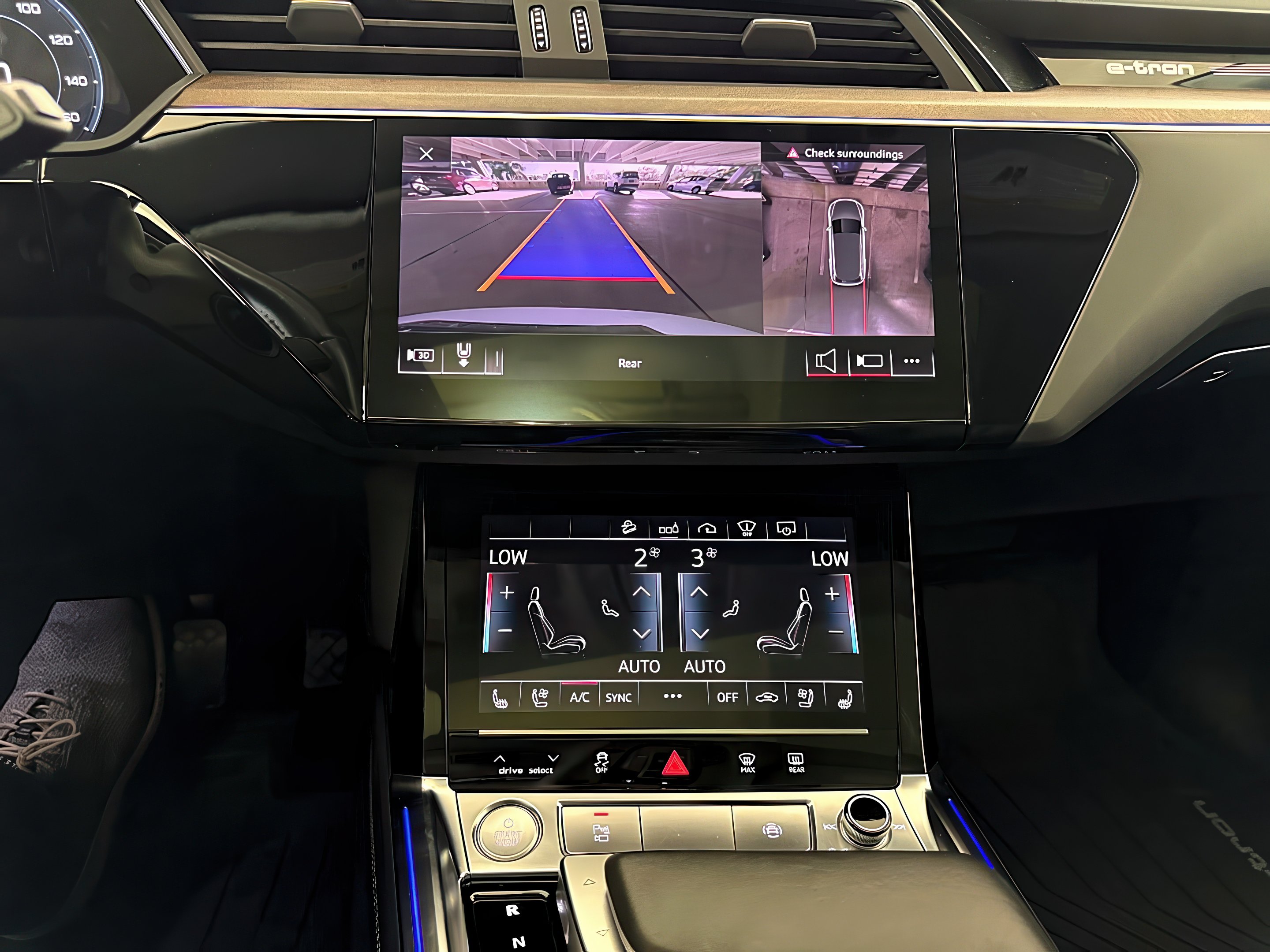 2019 Audi e-tron Prestige - Photo 16