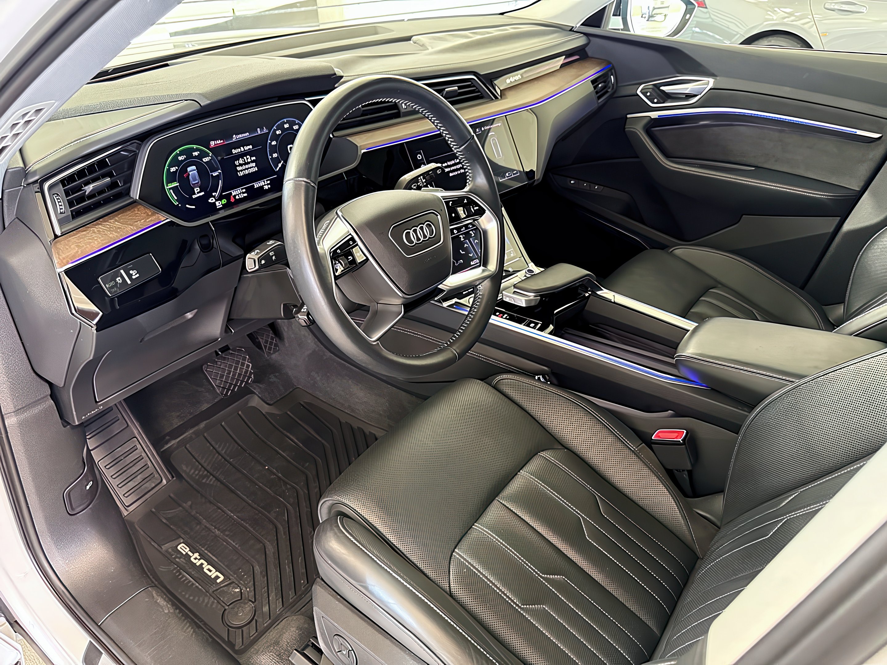2019 Audi e-tron Prestige - Photo 10