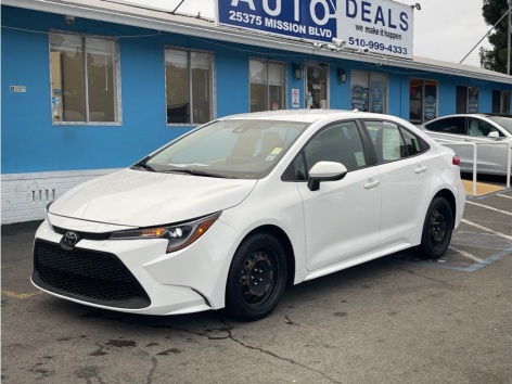 2021 Toyota Corolla LE's photo