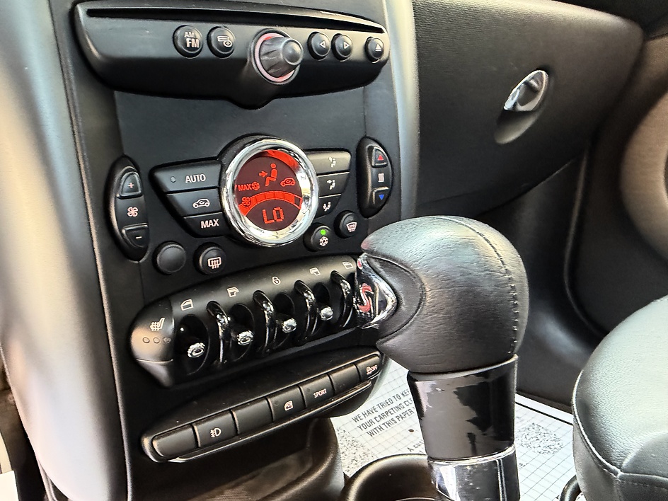 2011 MINI Countryman Countryman S - Photo 18