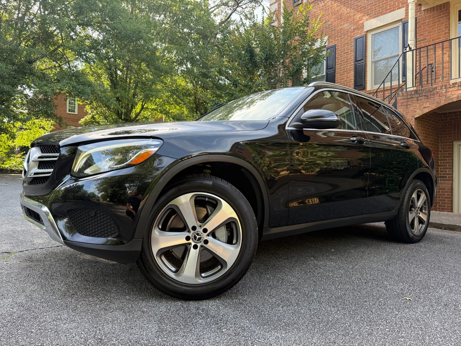 2019 Mercedes-Benz GLC GLC300's photo