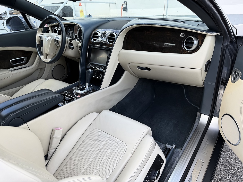 2012 Bentley Continental GT Base - Photo 27