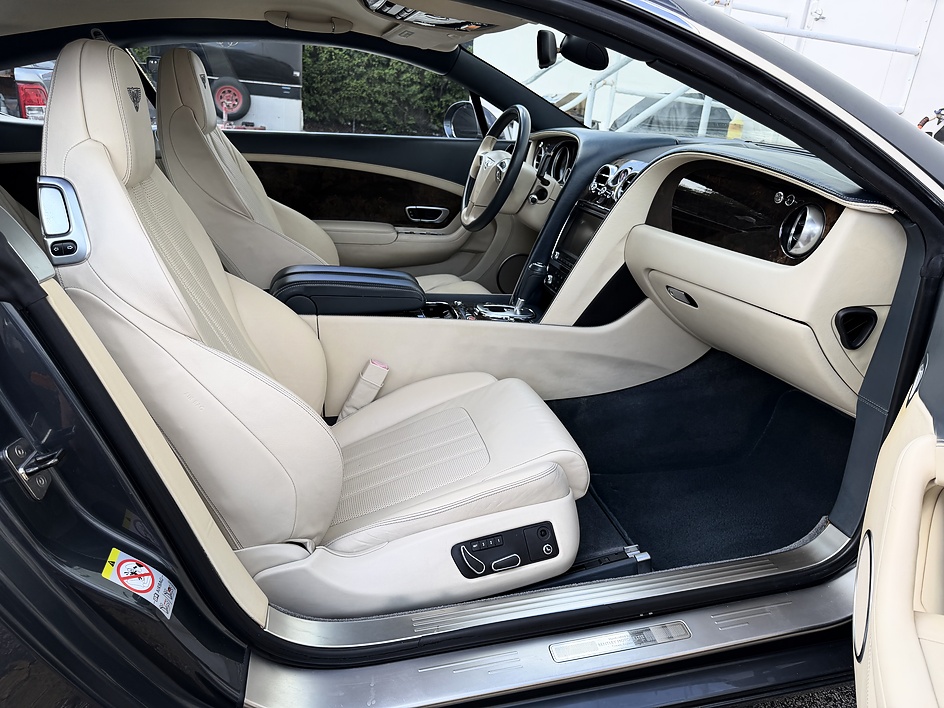 2012 Bentley Continental GT Base - Photo 24