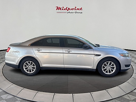 2013 Ford Taurus SE