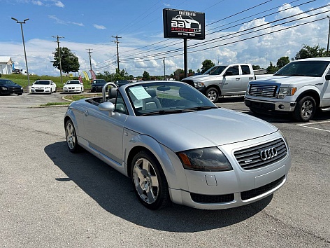 2001 Audi TT's photo