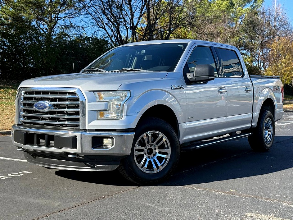 2015 Ford F-150 XLT's photo