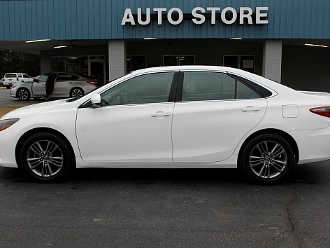 2017 Toyota Camry SE