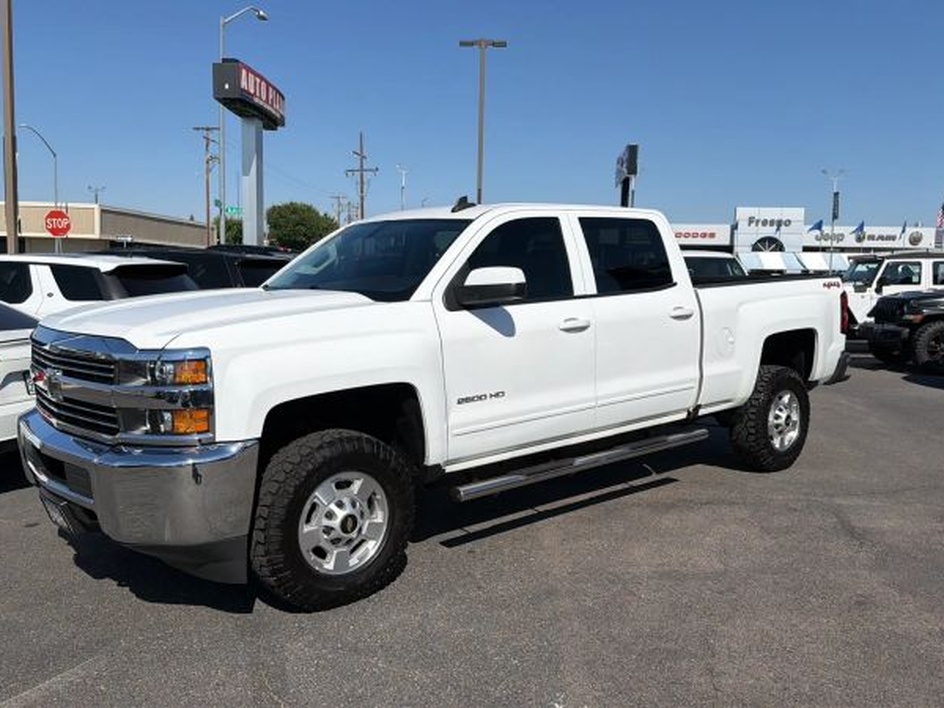 2016 Chevrolet Silverado HD LT 4WD Crew Cab Long Box's photo