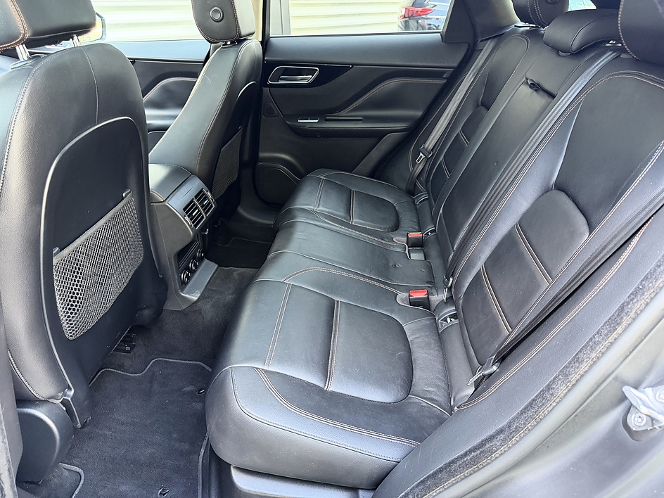 2019 Jaguar F-Pace Prestige - Photo 21
