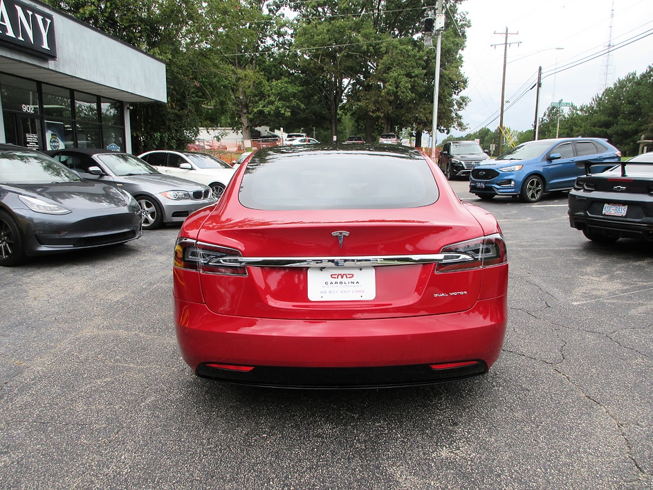 Tesla Model S photo 6