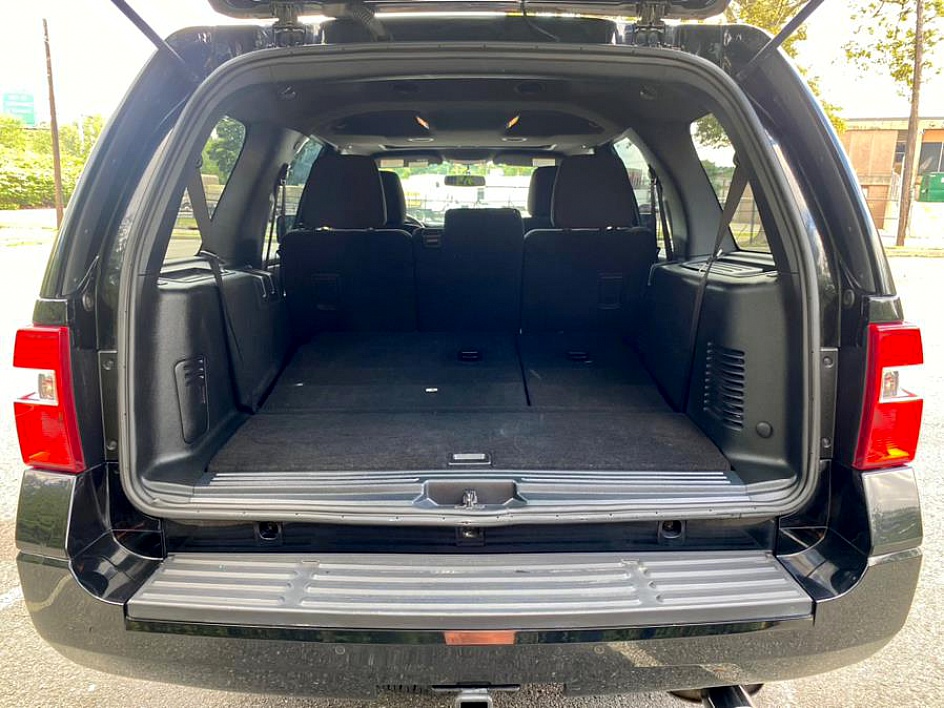 2017 Ford Expedition XLT - Photo 17
