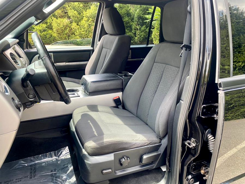 2017 Ford Expedition XLT - Photo 13