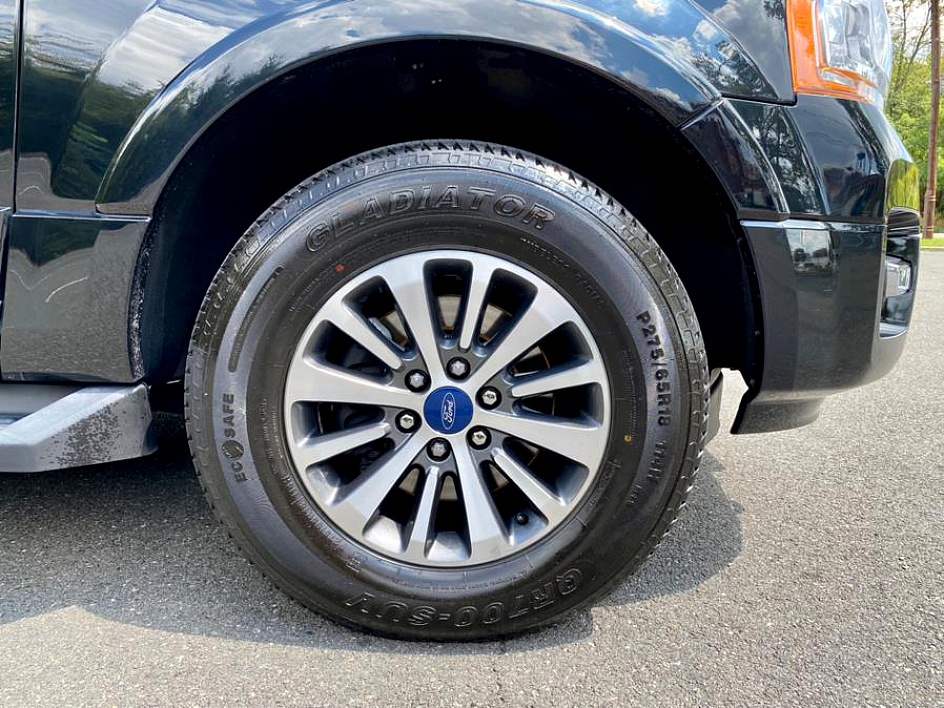 2017 Ford Expedition XLT - Photo 36