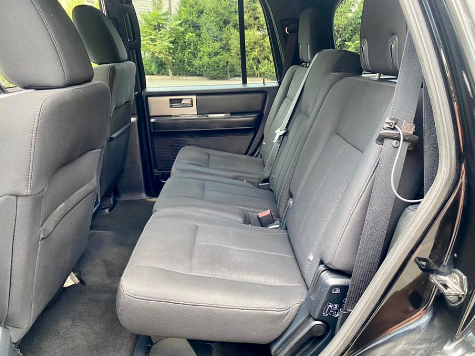 2017 Ford Expedition XLT - Photo 14