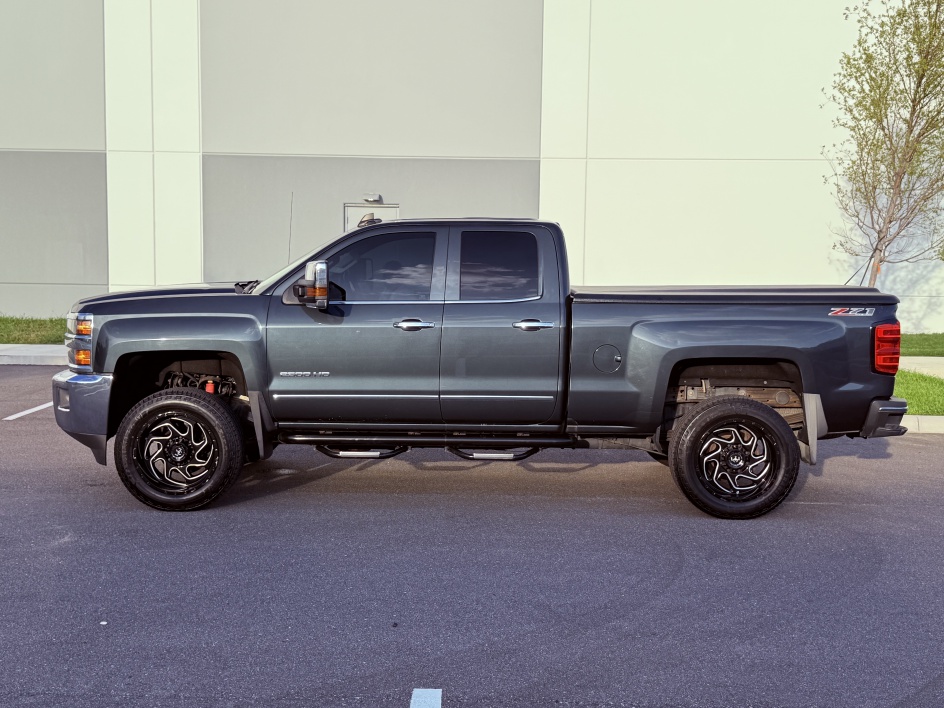 2017 Chevrolet Silverado 2500HD LTZ - Photo 7