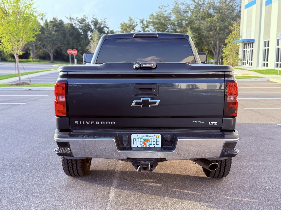 2017 Chevrolet Silverado 2500HD LTZ - Photo 11