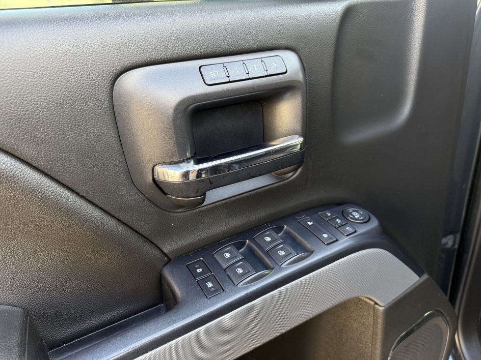 2017 Chevrolet Silverado 2500HD LTZ - Photo 15