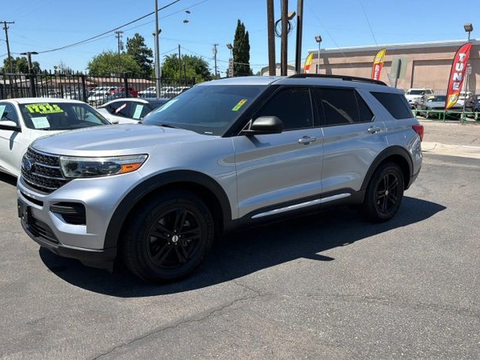 2020 Ford Explorer XLT RWD's photo