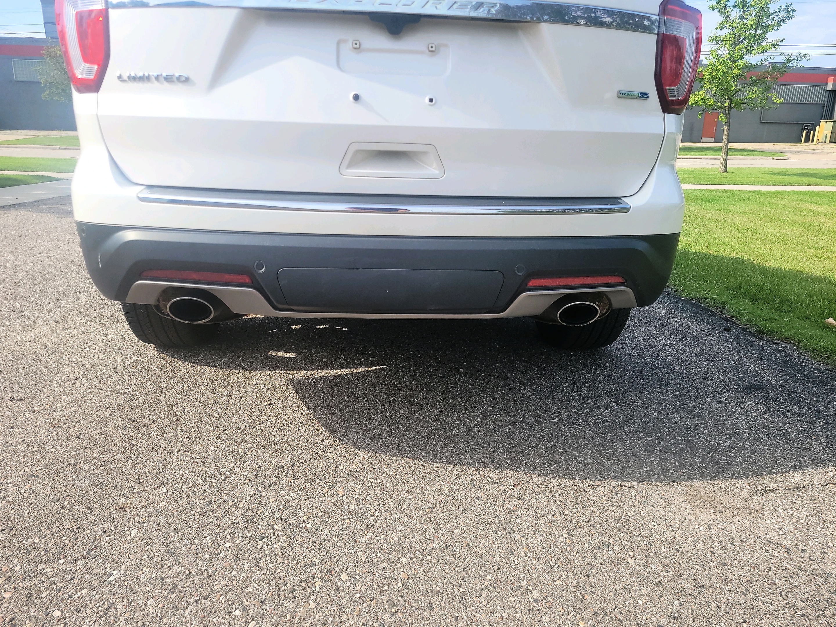 2019 Ford Explorer Limited - Photo 13