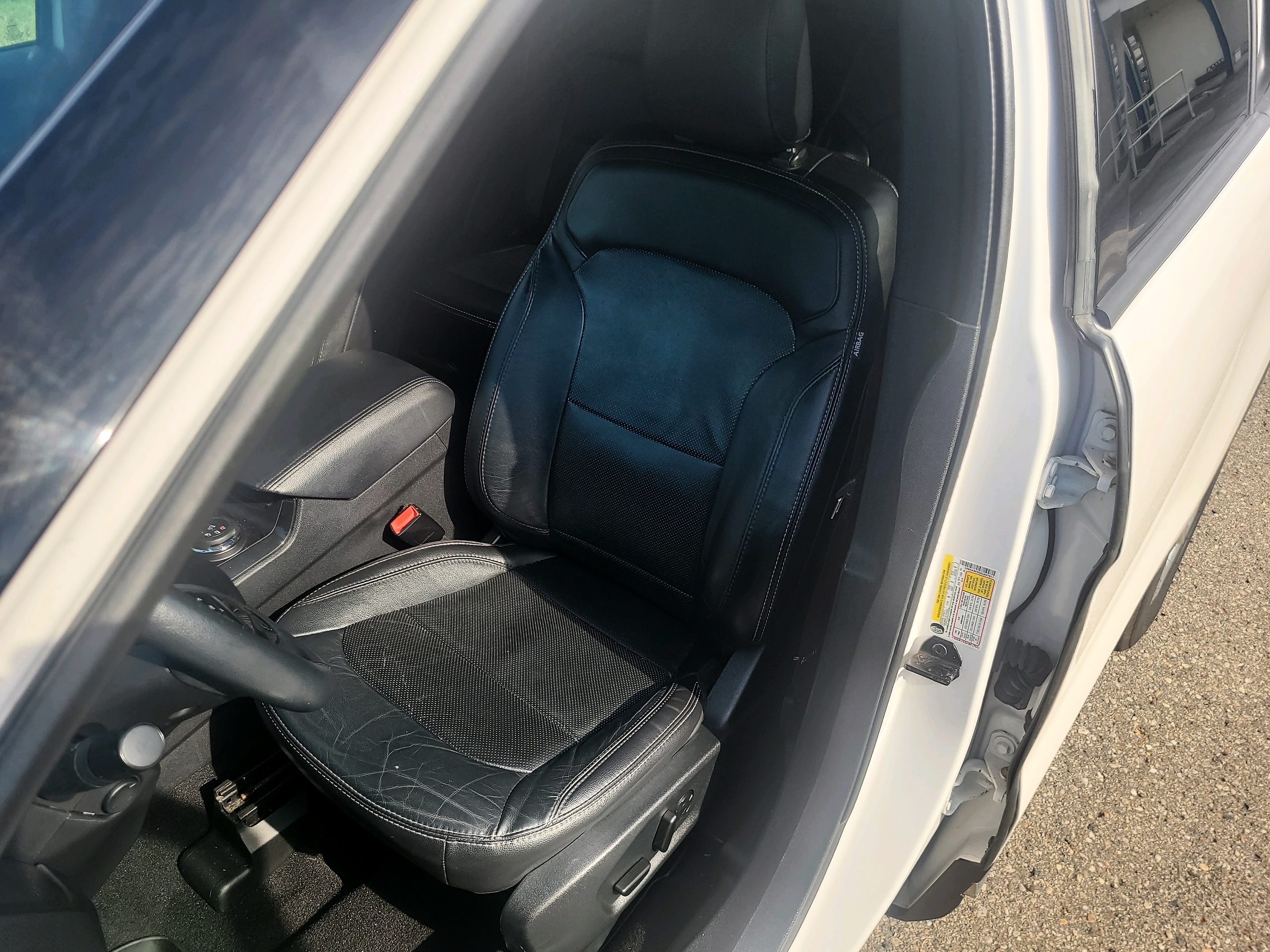 2019 Ford Explorer Limited - Photo 23