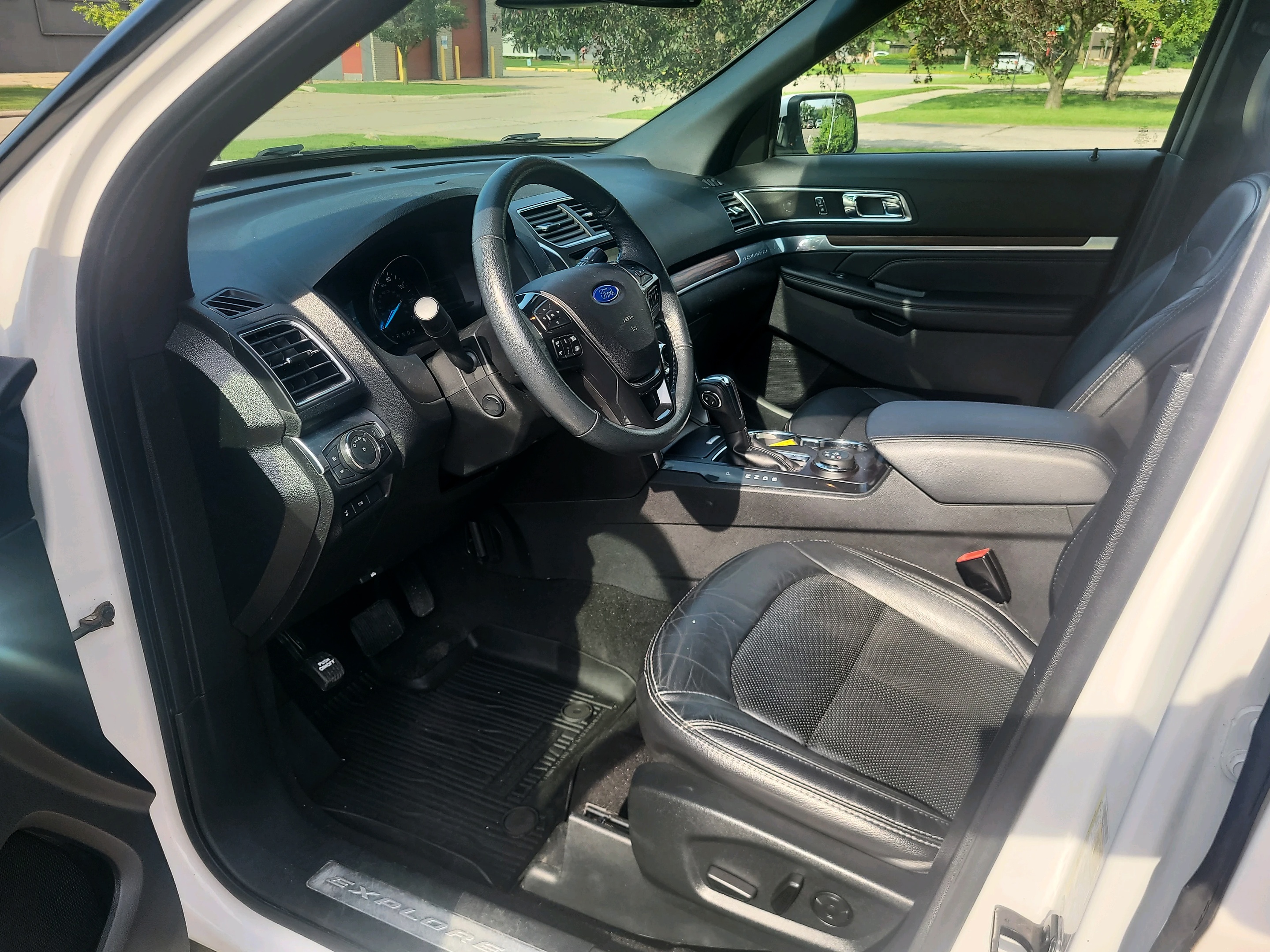 2019 Ford Explorer Limited - Photo 22
