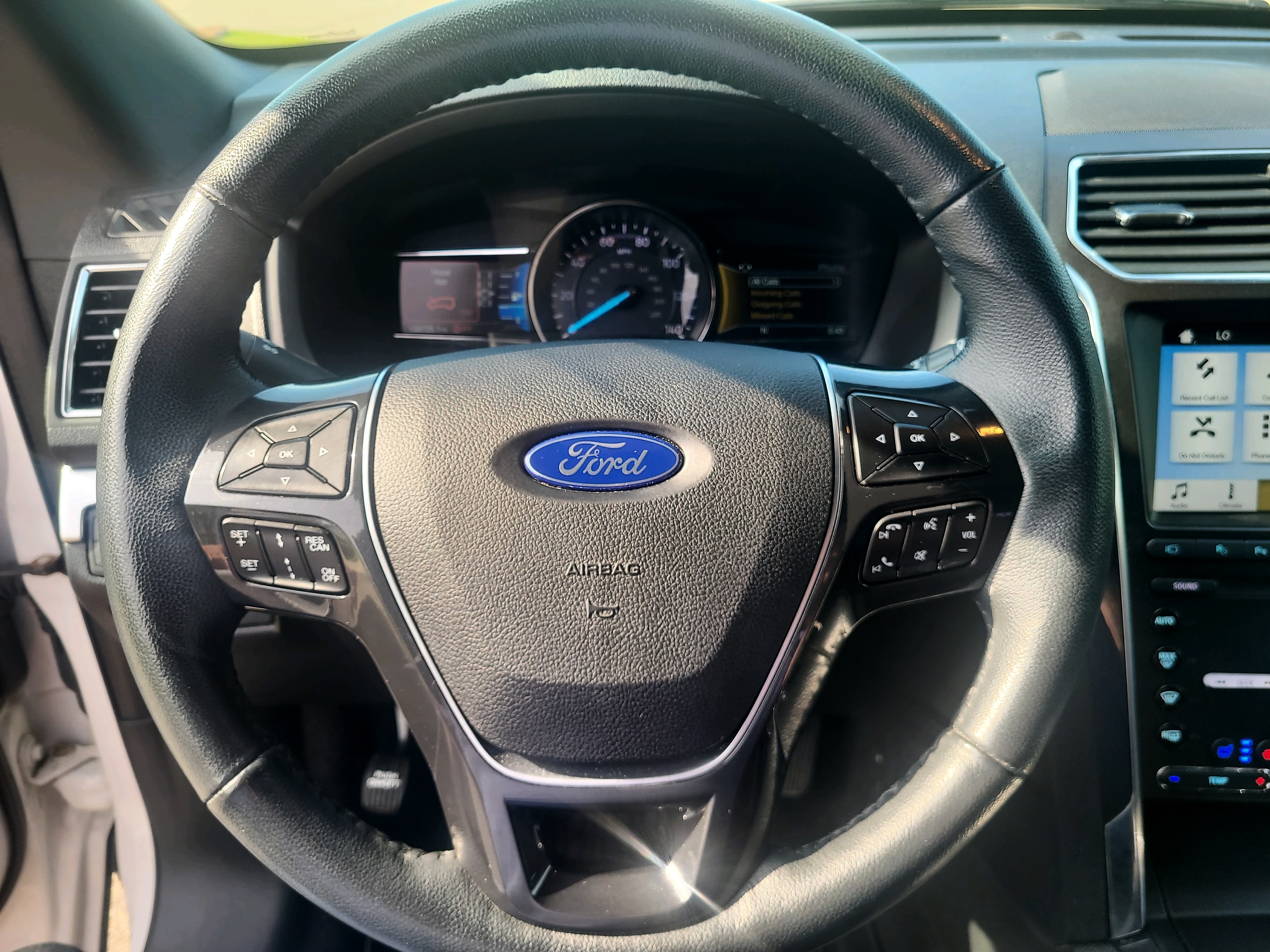 2019 Ford Explorer Limited - Photo 26