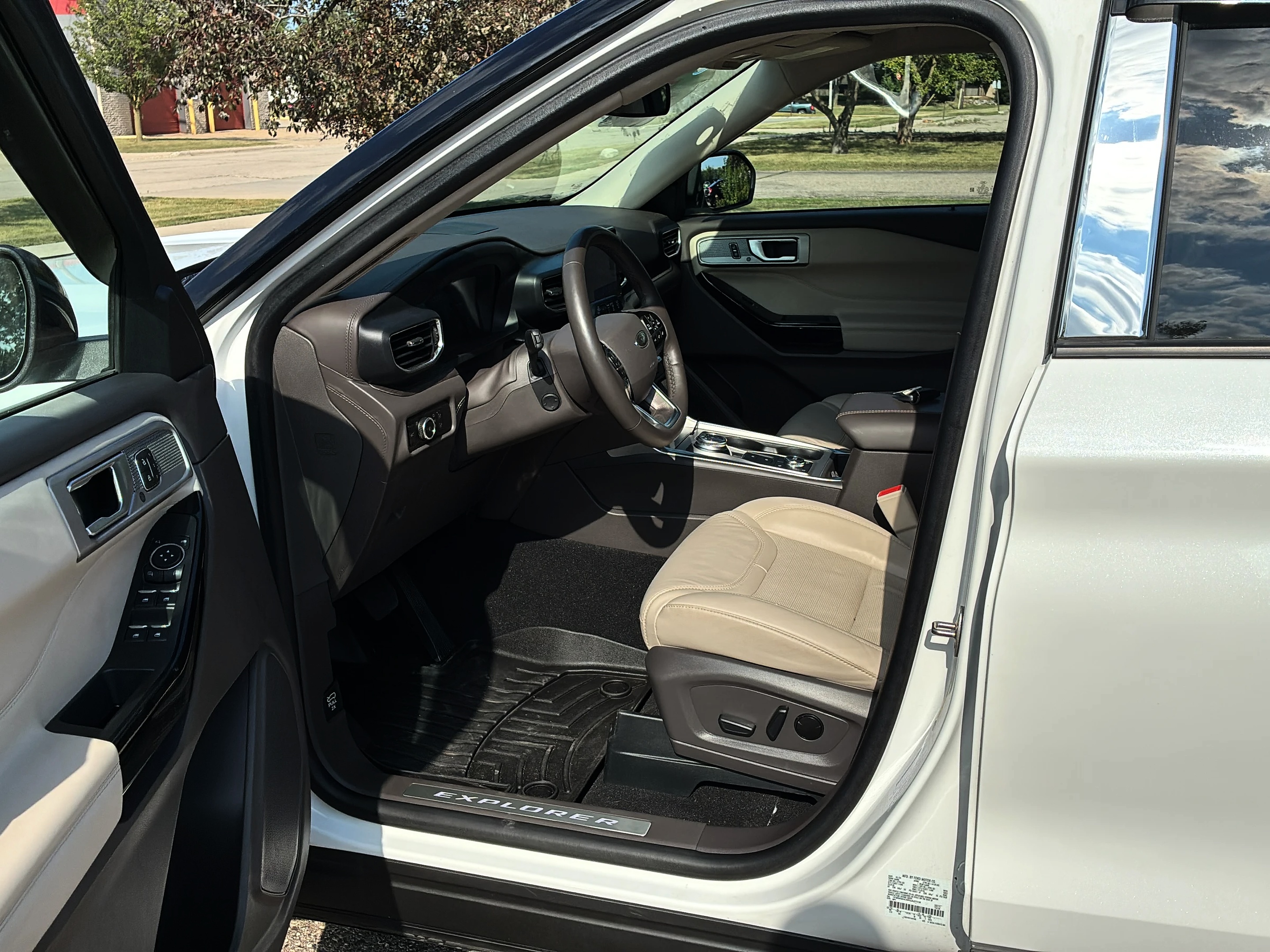 2024 Ford Explorer Platinum - Photo 22
