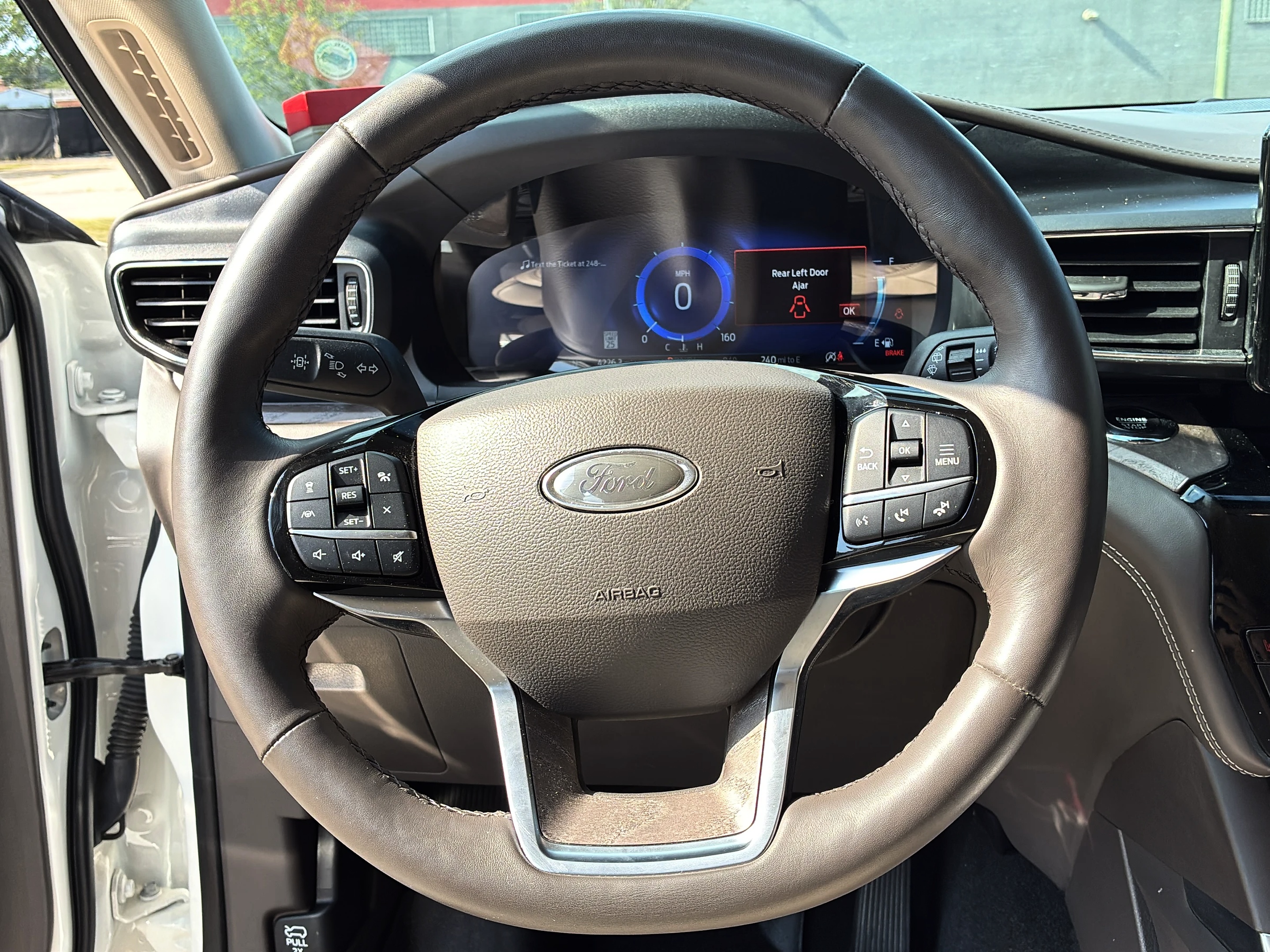 2024 Ford Explorer Platinum - Photo 26