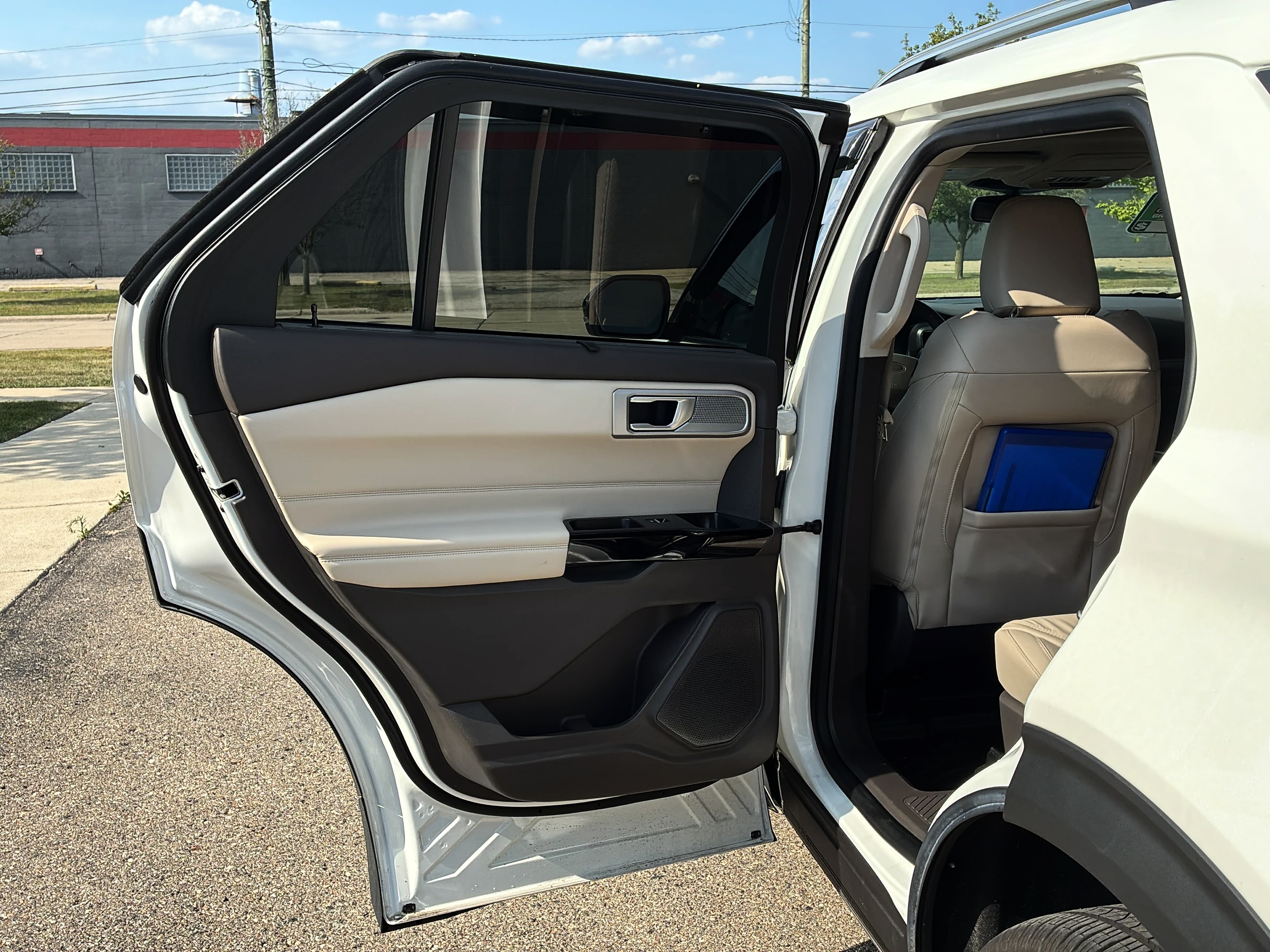 2024 Ford Explorer Platinum - Photo 30
