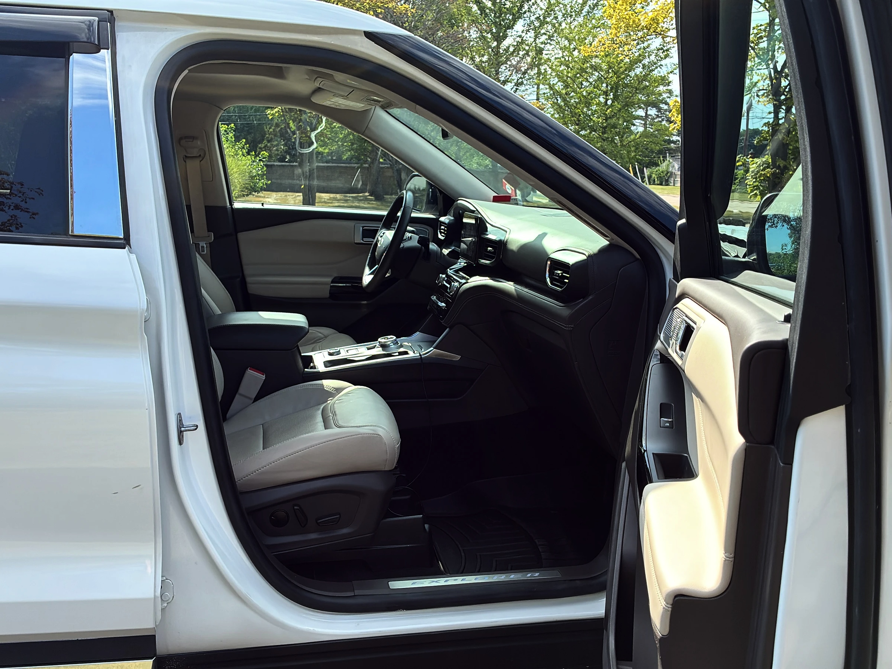 2024 Ford Explorer Platinum - Photo 40