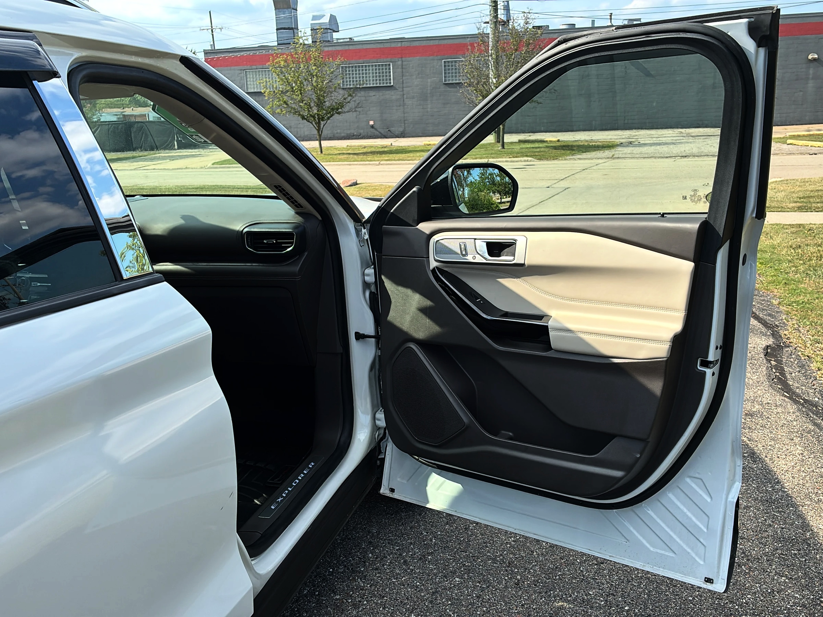 2024 Ford Explorer Platinum - Photo 39