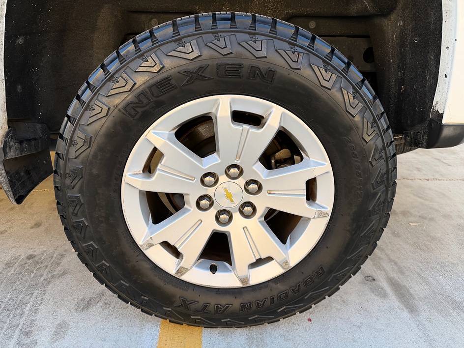 2018 Chevrolet Colorado LT - Photo 29